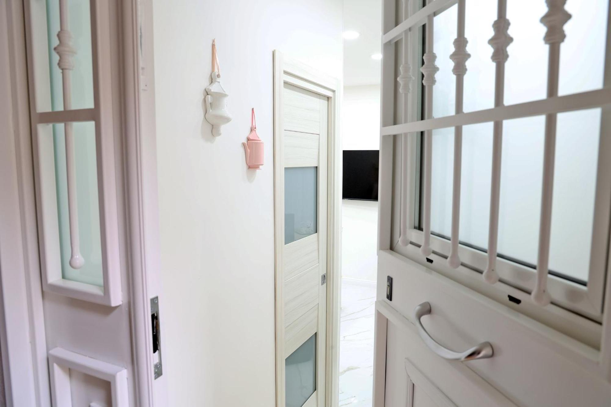 L'Aurora House Apartment Наполи Екстериор снимка